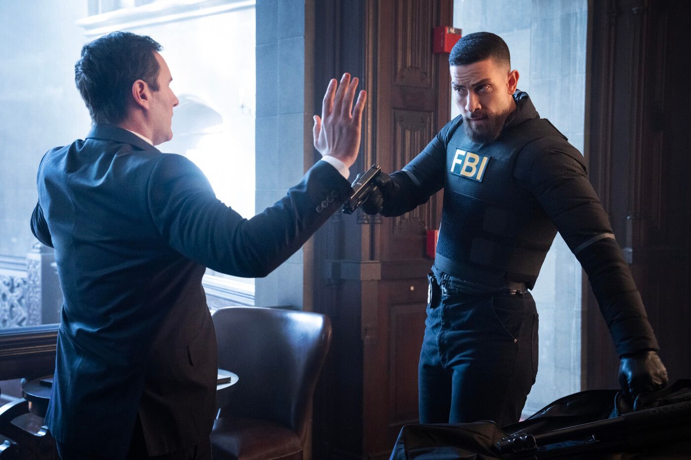 FBI Season 7 Episode 13 - OA holds suspect at gunpoint