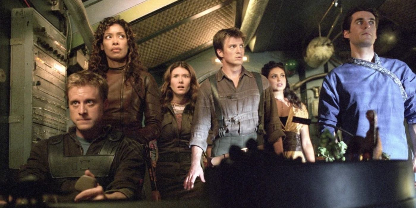 Nathan Fillion como Malcolm "Mal" Reynolds, Gina Torres como Zoe Washburne, Alan Tudyk como Hoban "Wash" Washburne, Morena Baccarin como Inara Serra, Jewel Staite como Kaylee Frye e Sean Maher como Simon Tam de Firefly