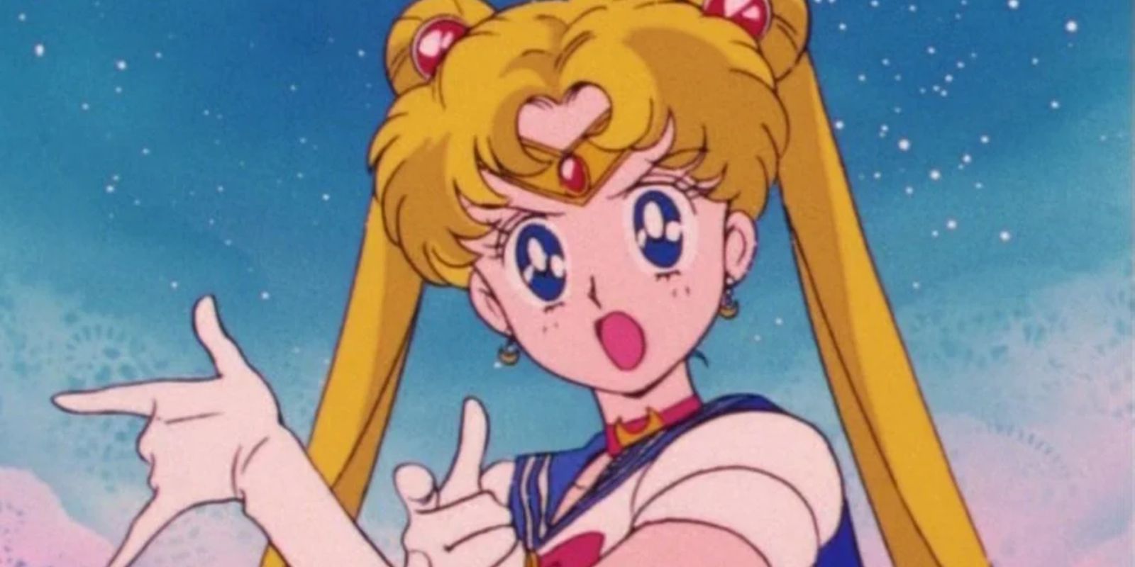 Usagi, Sailor Moon'daki dönüşümünden sonra poz veriyor.