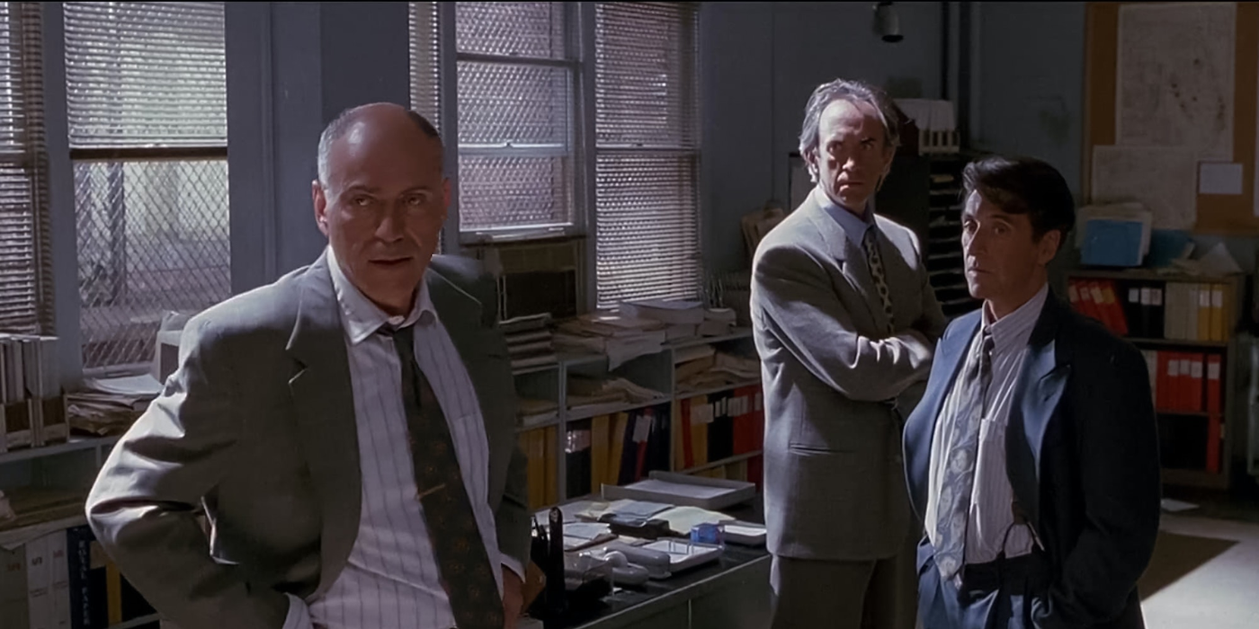 Alan Arkin, Jonathan Pryce e Al Pacino em Glengarry Glen Ross