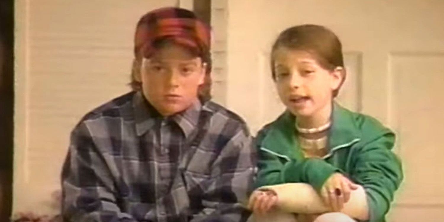 Danny Tamberelli as a little pete sitting next to Michelle Trachtenberg as not in the adventures of Pete and Pete