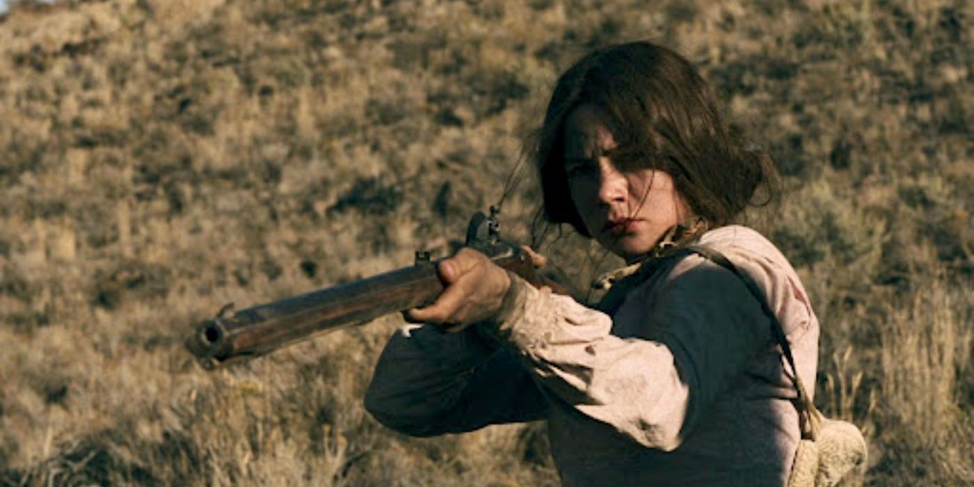 Michelle Williams holds a shotgun in Meek's Cutoff