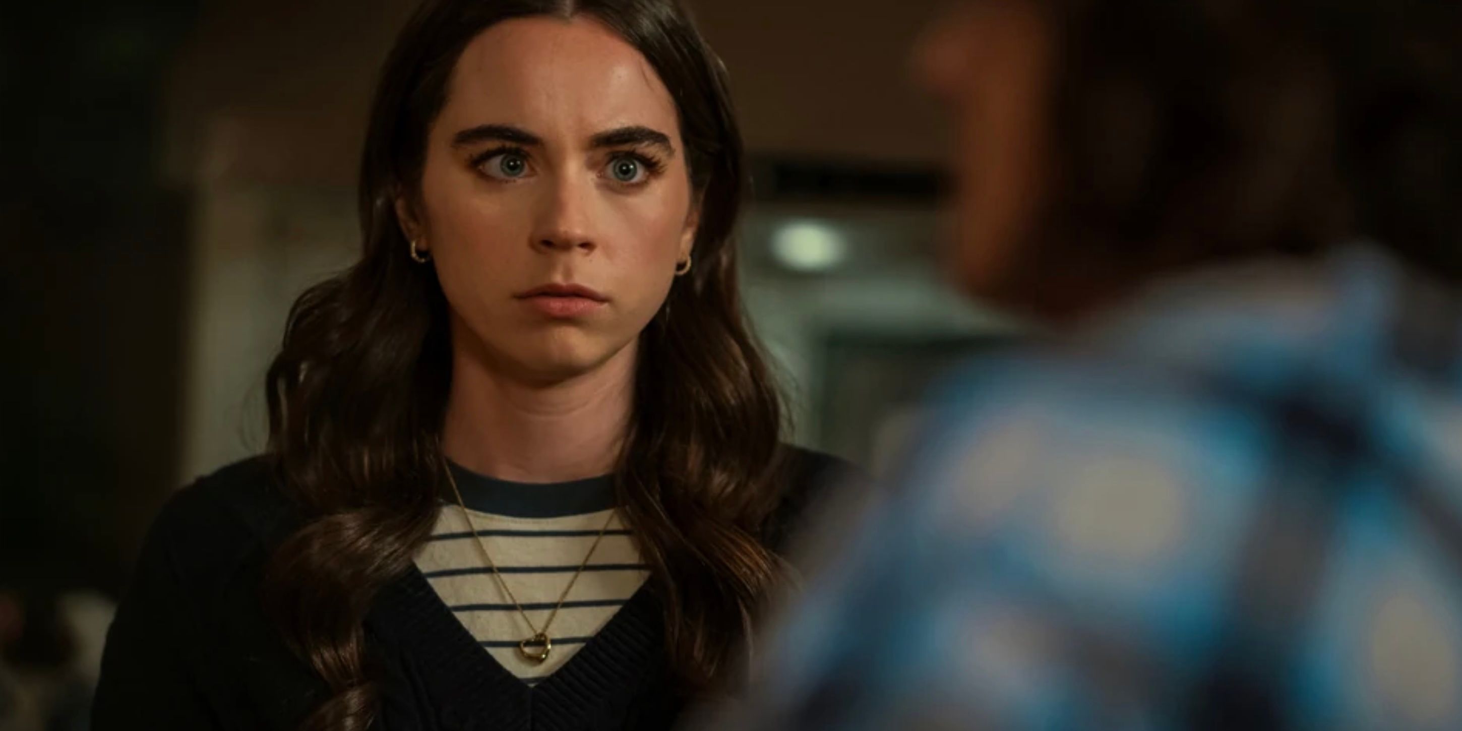 Callie Sadecki wearing the heart-shaped necklace on Yellowjackets.