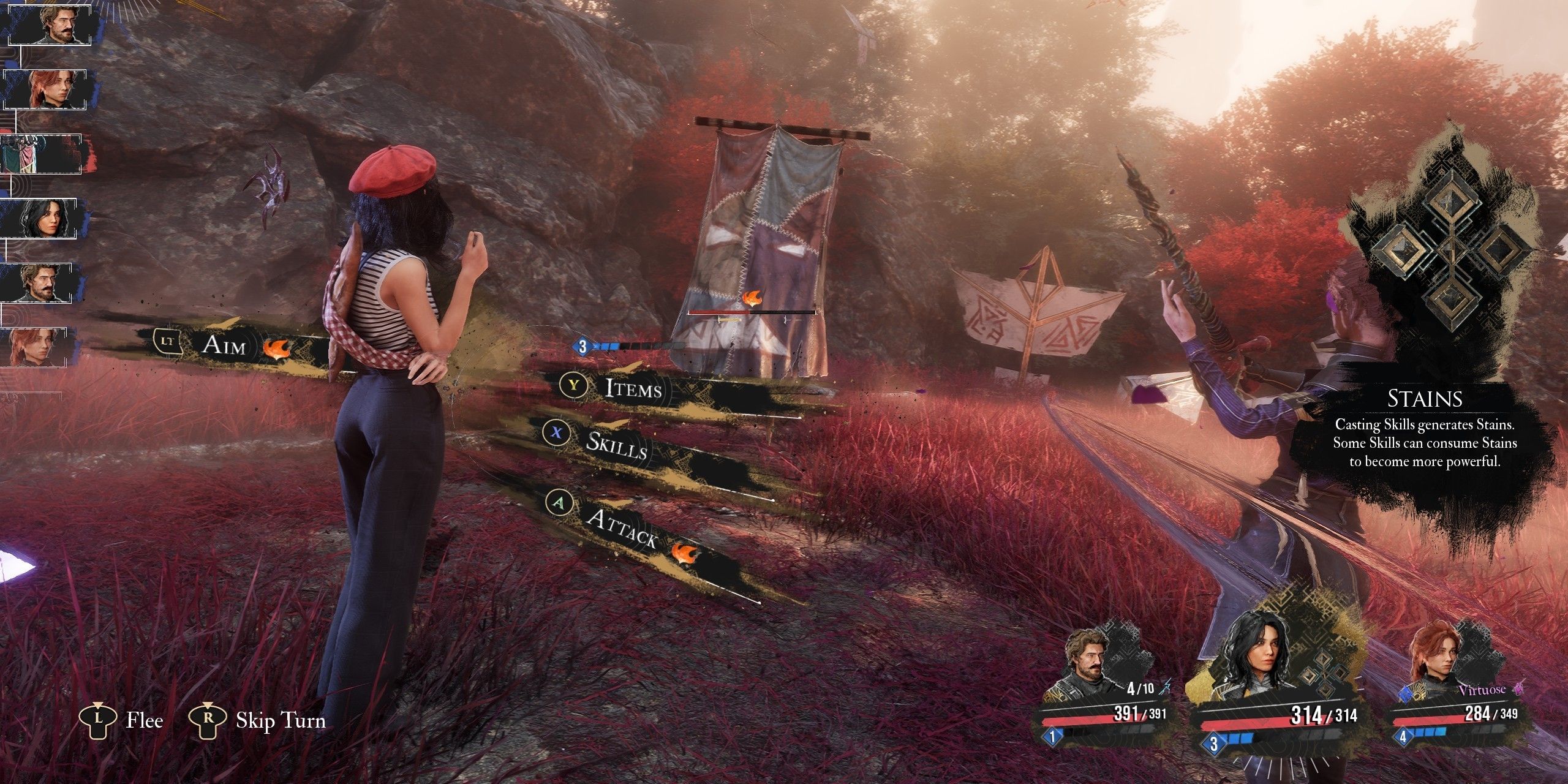 It's Lune's turn in a turn-based battle in Clair Obscur: Expedition 33