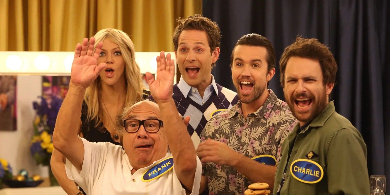La pandilla está en Family Feud en It's Always Sunny in Philadelphia.