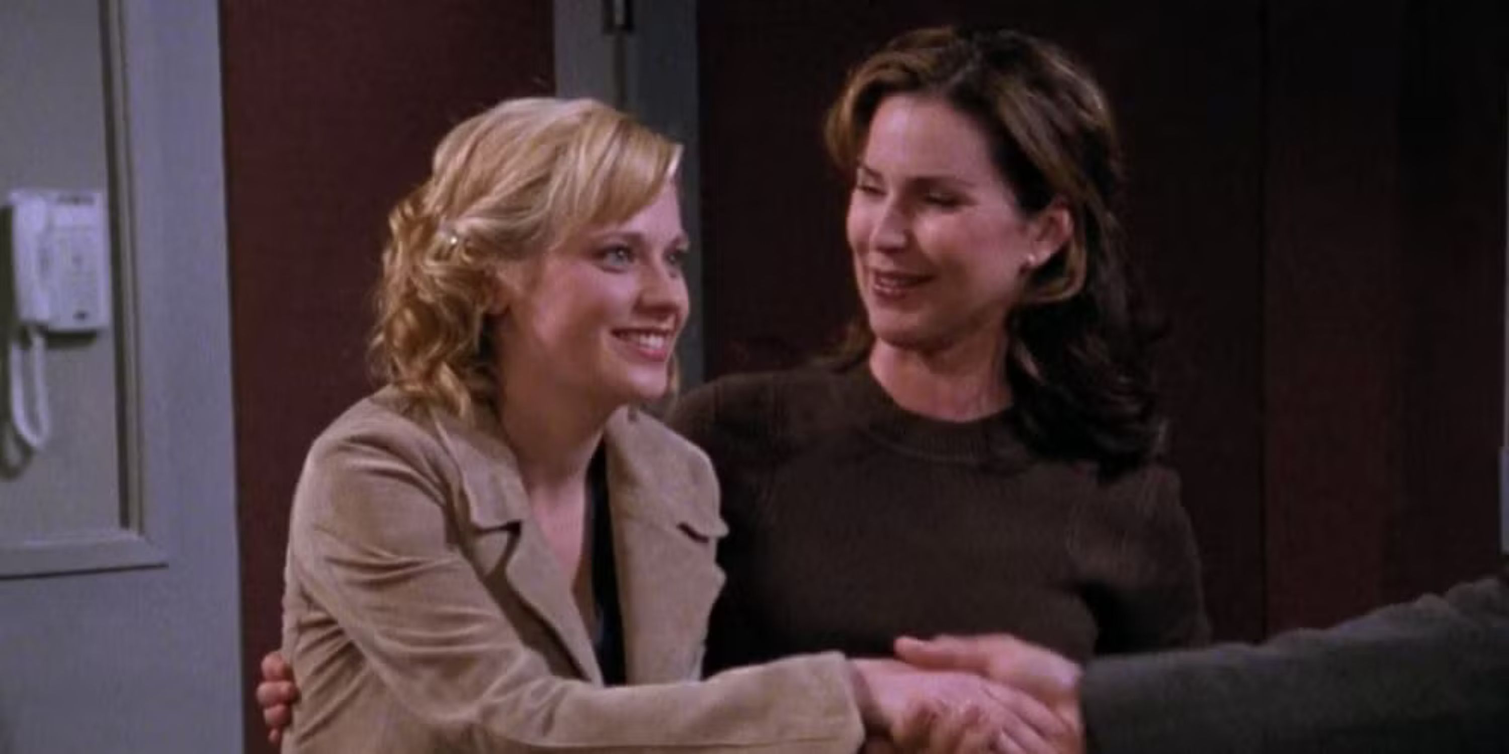 Roz introduces Jen Doyle to Frasier