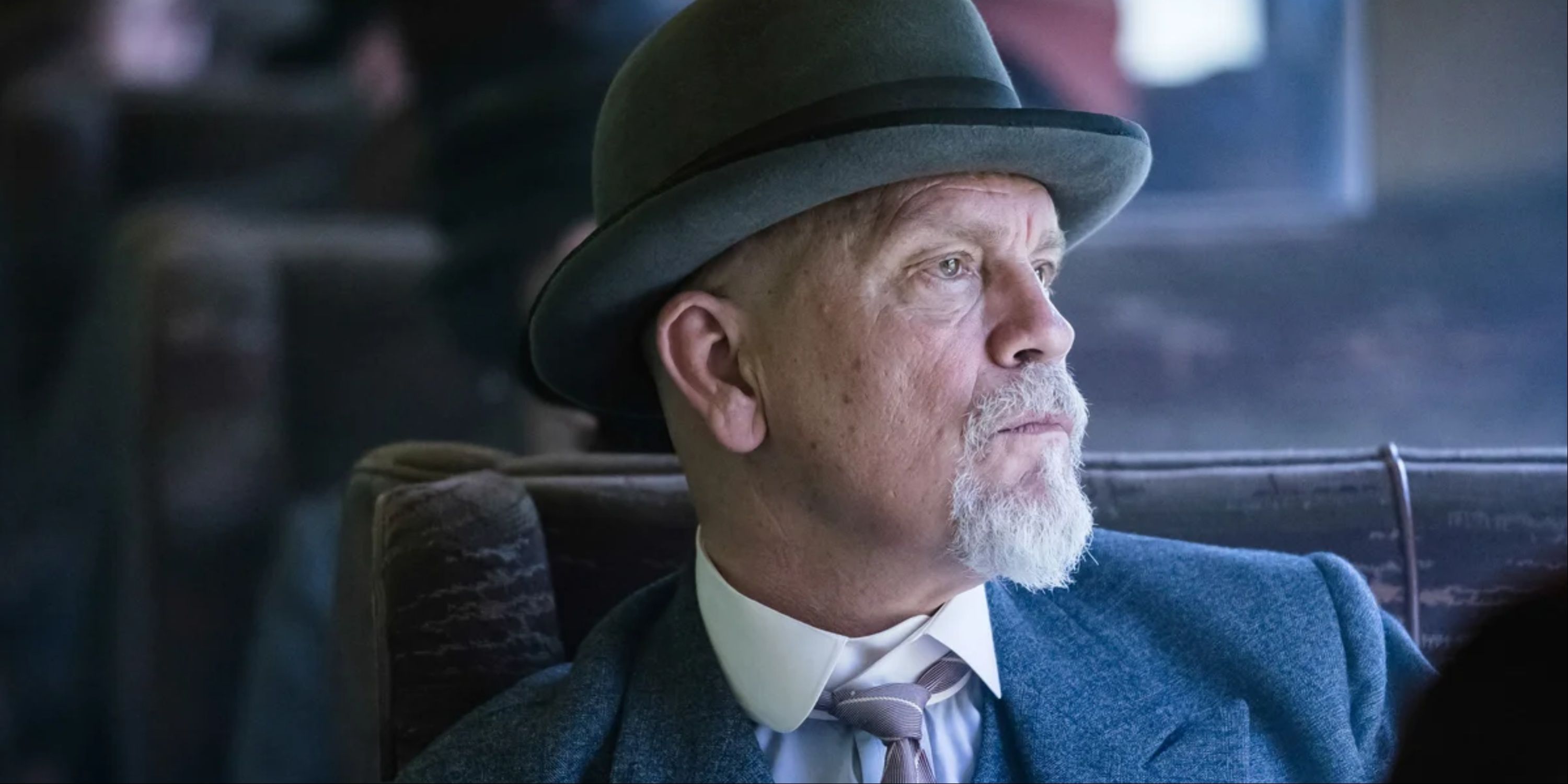 John Malkovich como Hercule Poirot en The ABC Murders