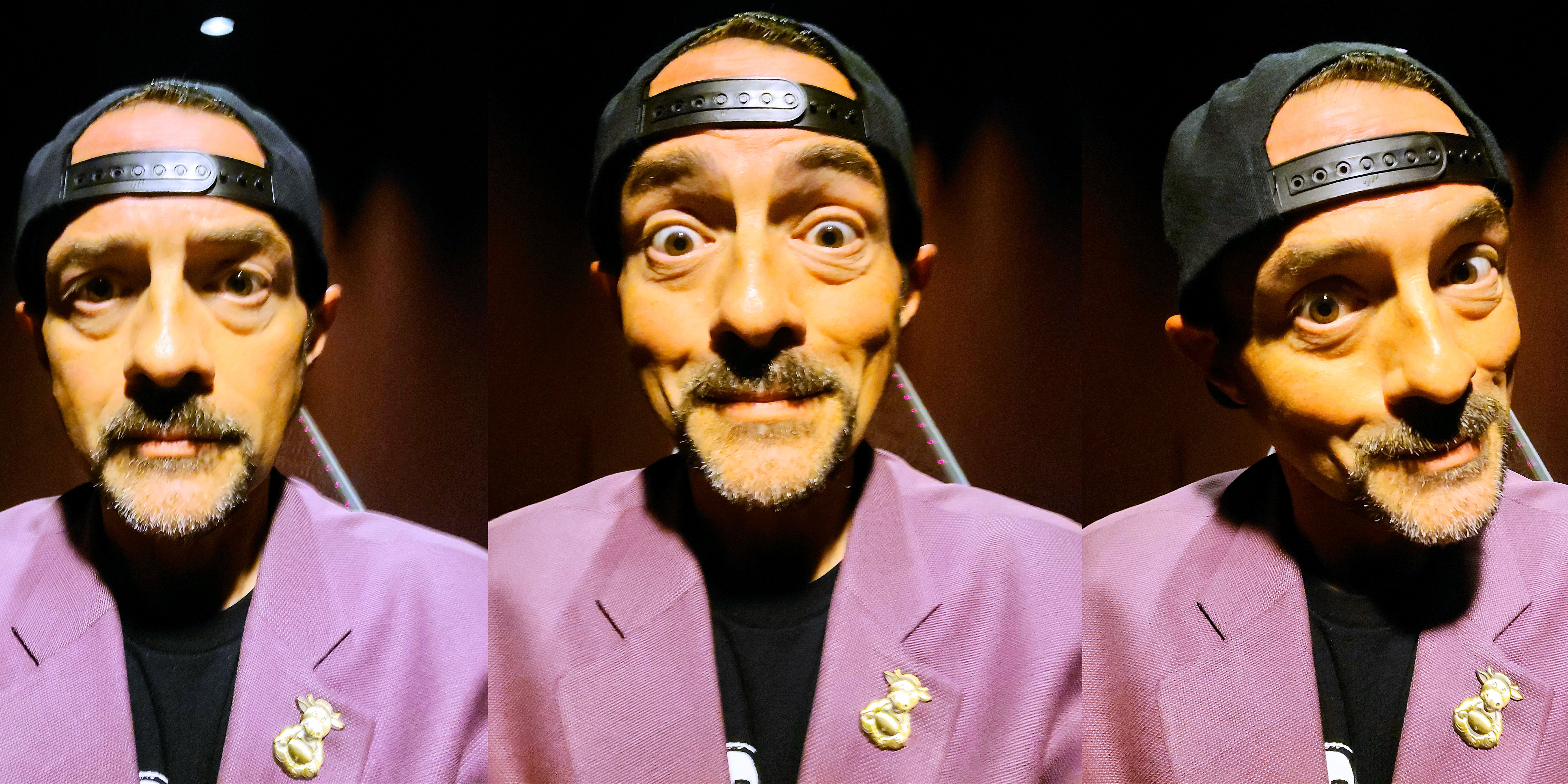 Tres selfies de Kevin Smith, expresión plana, sonriente y una cabeza tímida de cabeza