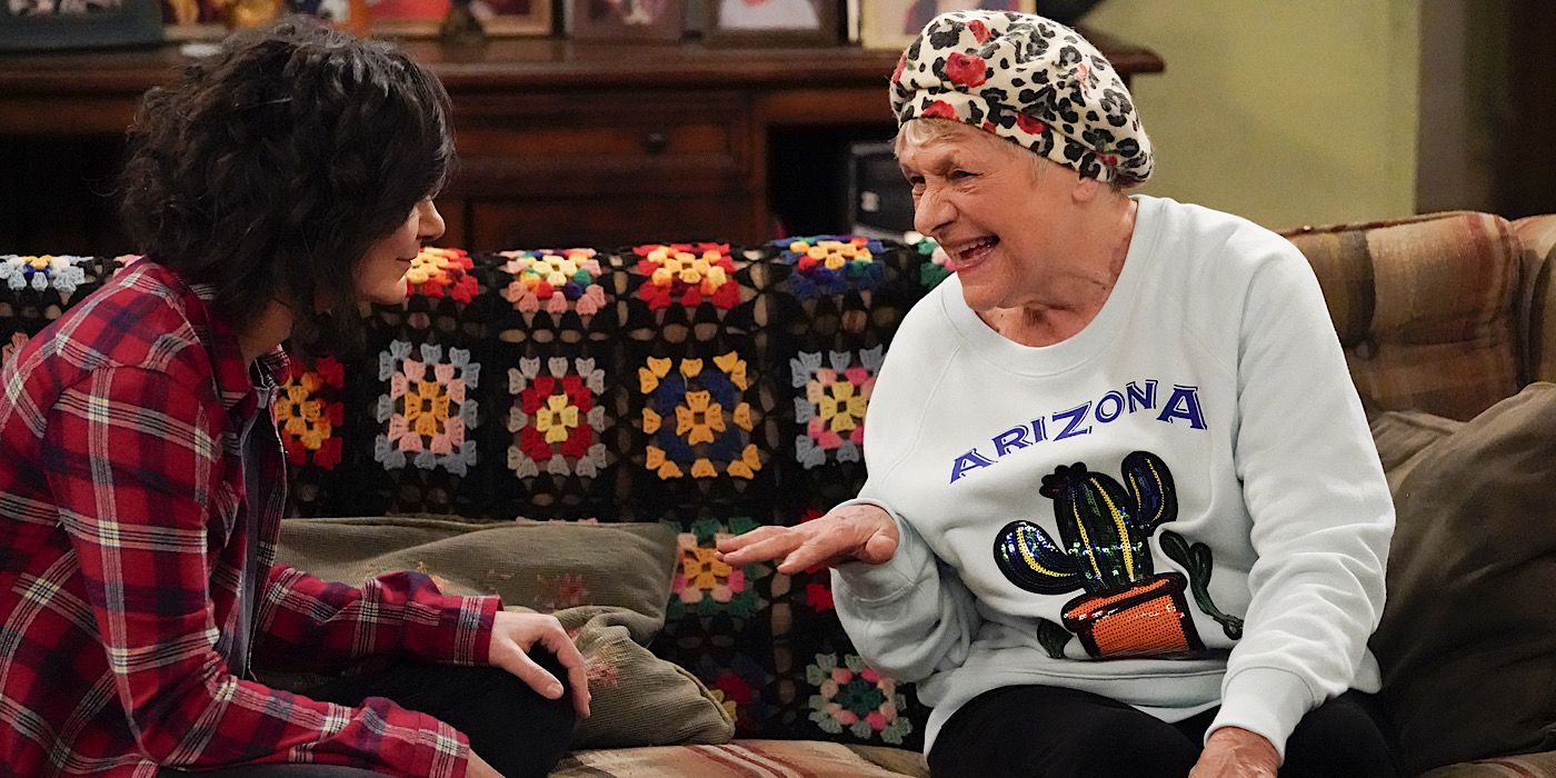 Darlene and Bev are talking on the couch