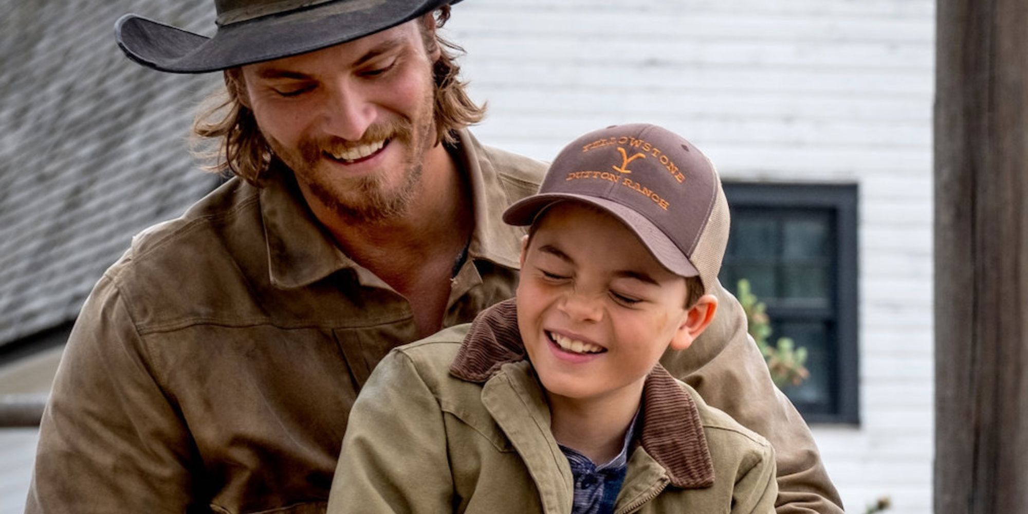 Kayce and Tate in Yellowstone