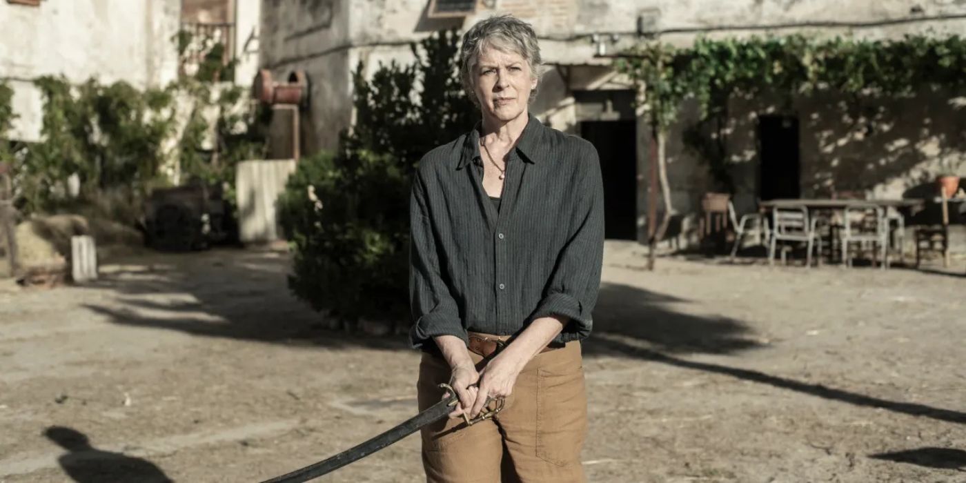 the-walking-dead-daryl-dixon-season-3-carol-peletier-melissa-mcbride-sword