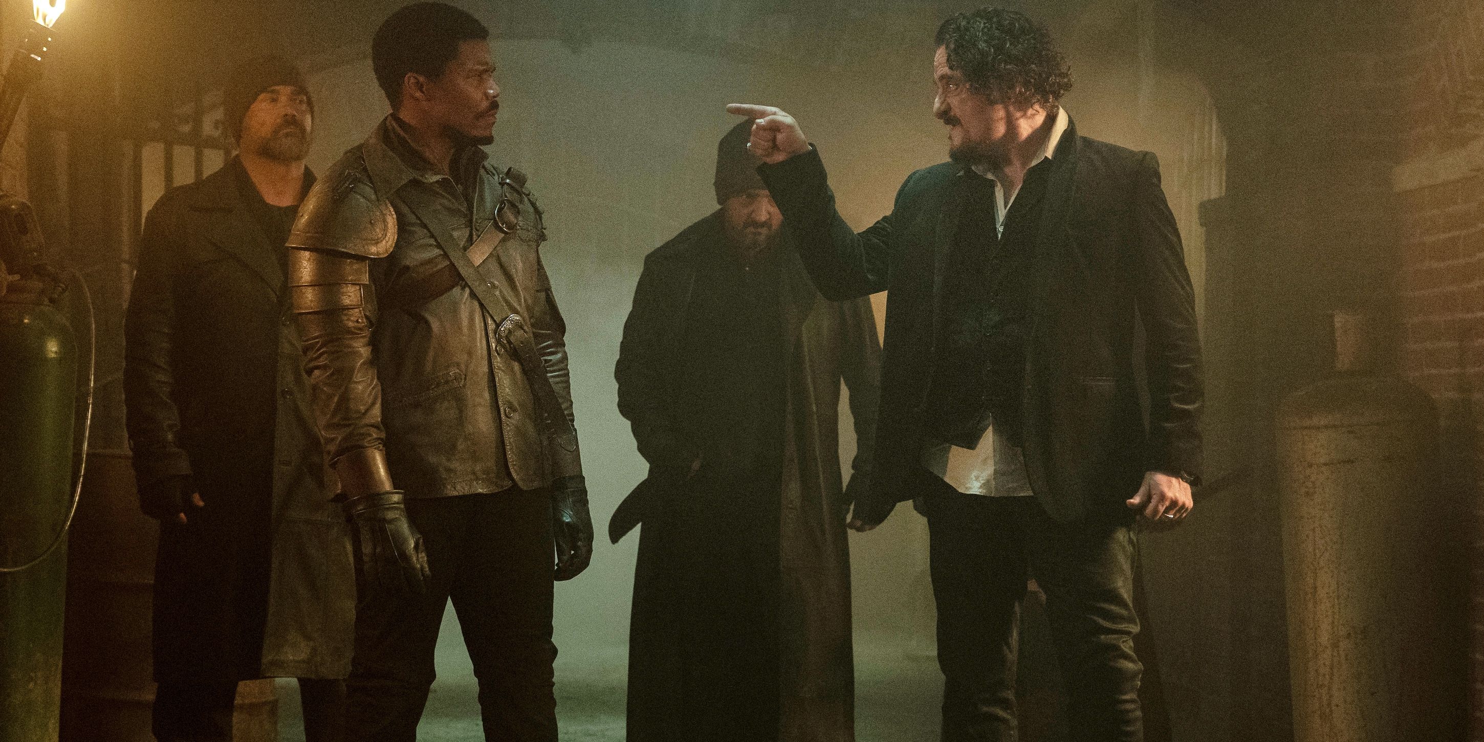 Bruegel (Kim Coates) pointing at Perlie Armstrong (Gaius Charles) on The Walking Dead: Dead City