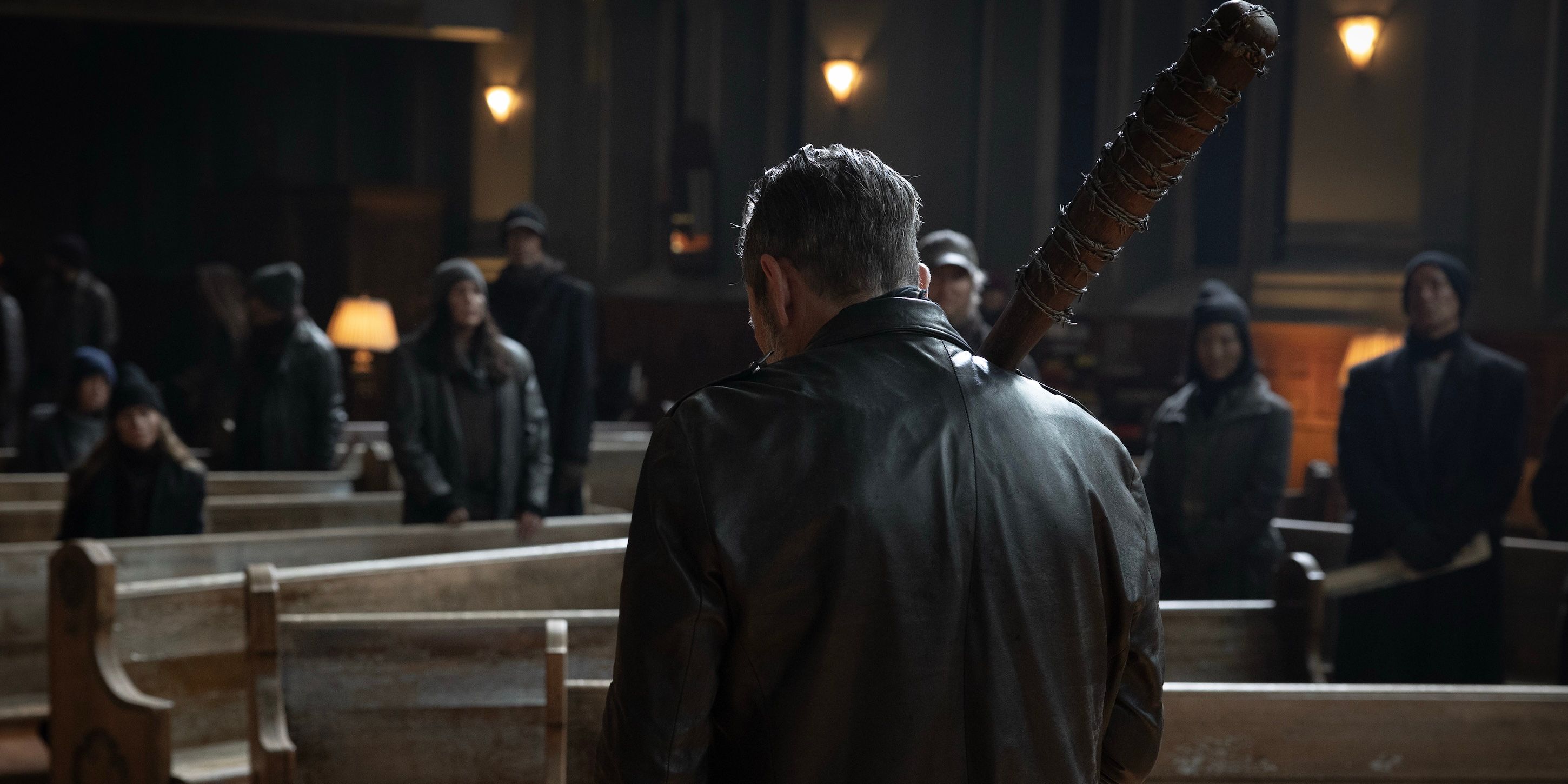 Negan holding Lucille in front of the Burazi on The Walking Dead: Dead City