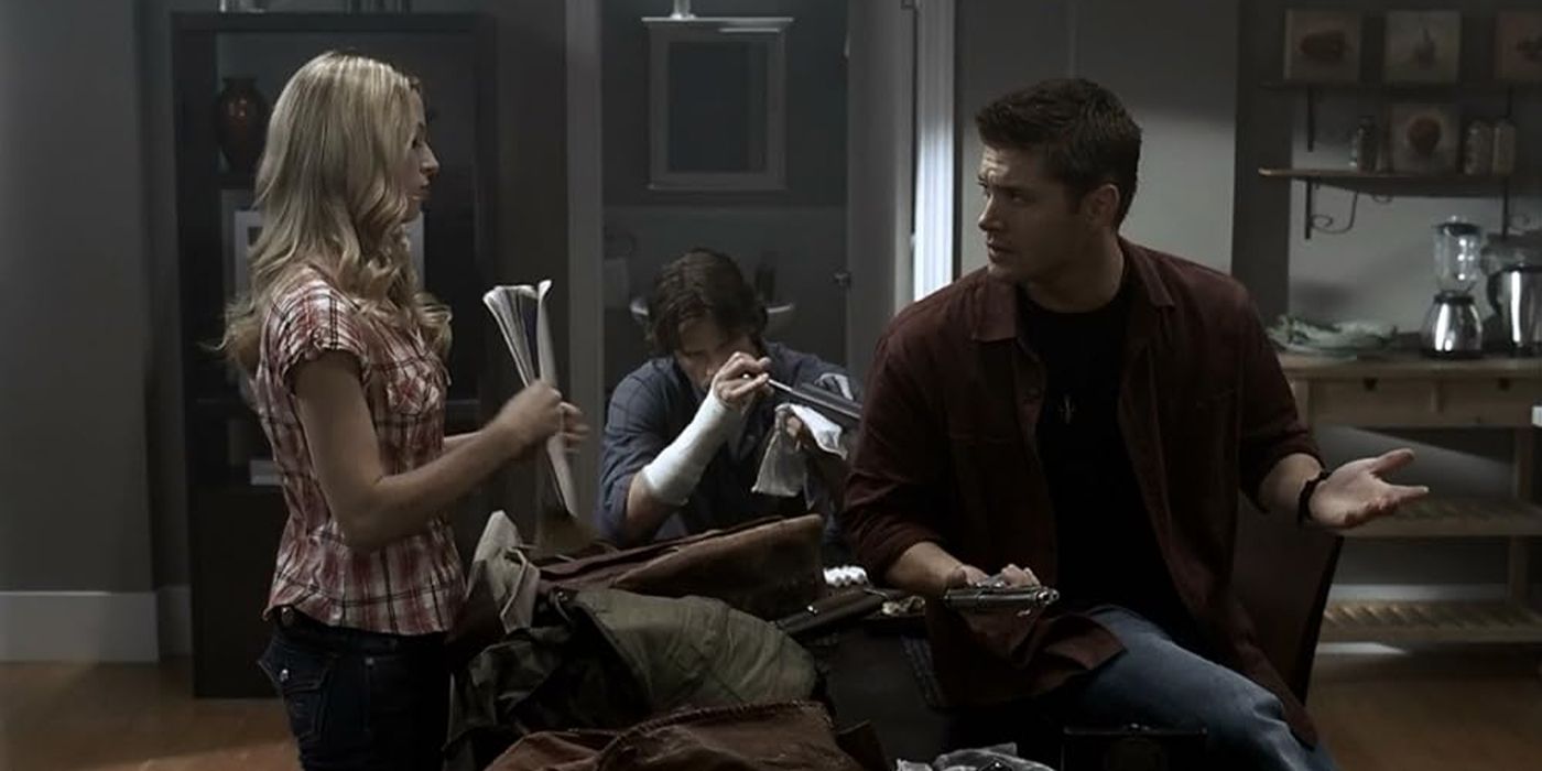 Sam, Dean and Jo Harvelle bring together equipment for a supernatural ghost hunt