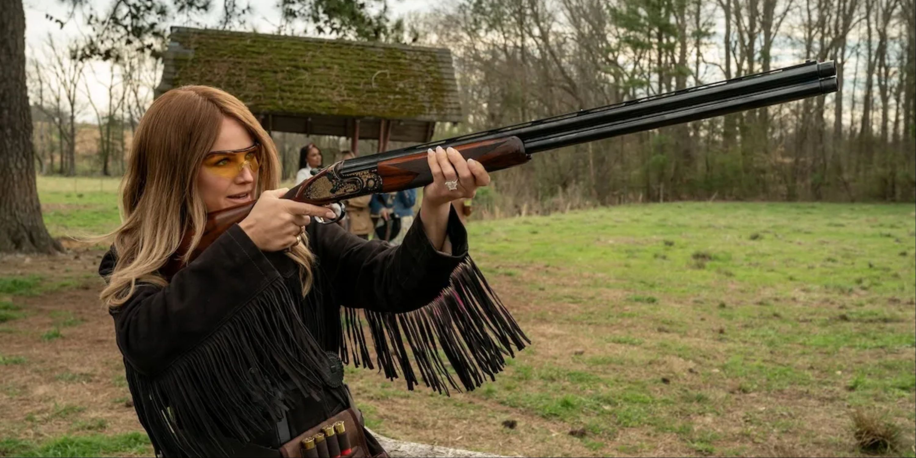 Malin Akerman like Margo Banks, pulling in hunting women