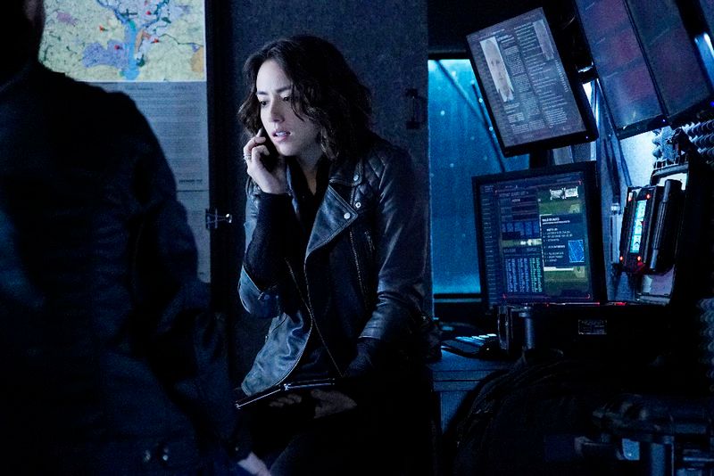 Mockingbird & May Are Back in Action in New "Agents of SHIELD" Photos