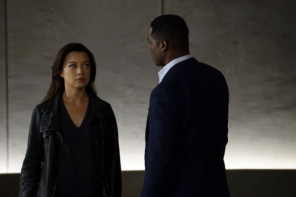 look-lash-strikes-joey-returns-in-new-agents-of-shield-photos