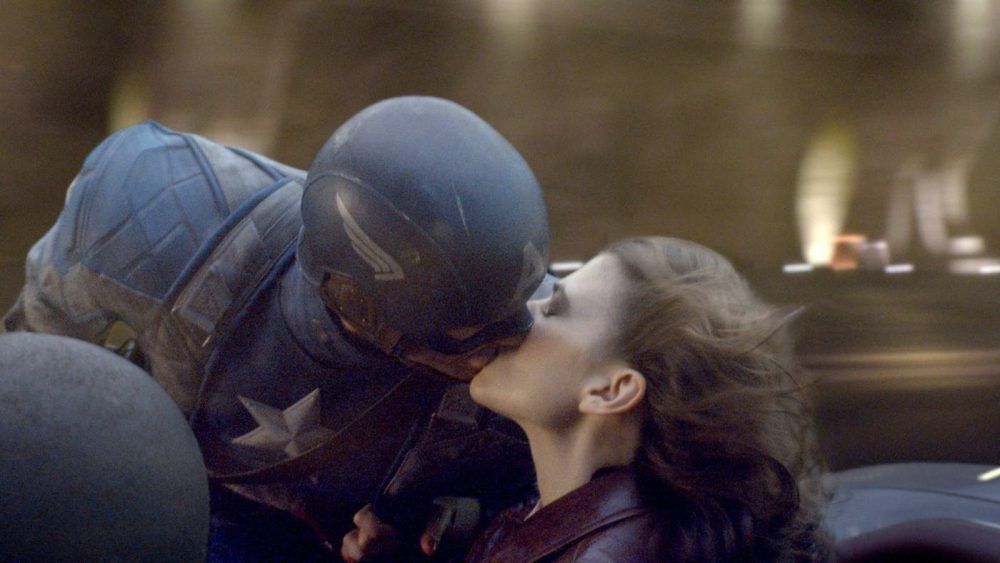 Steve-Rogers-Chris-Evans-and-Peggy-Carter-Hayley-Atwell-in-Captain-America-The-First-Avenger-99c19.jpg
