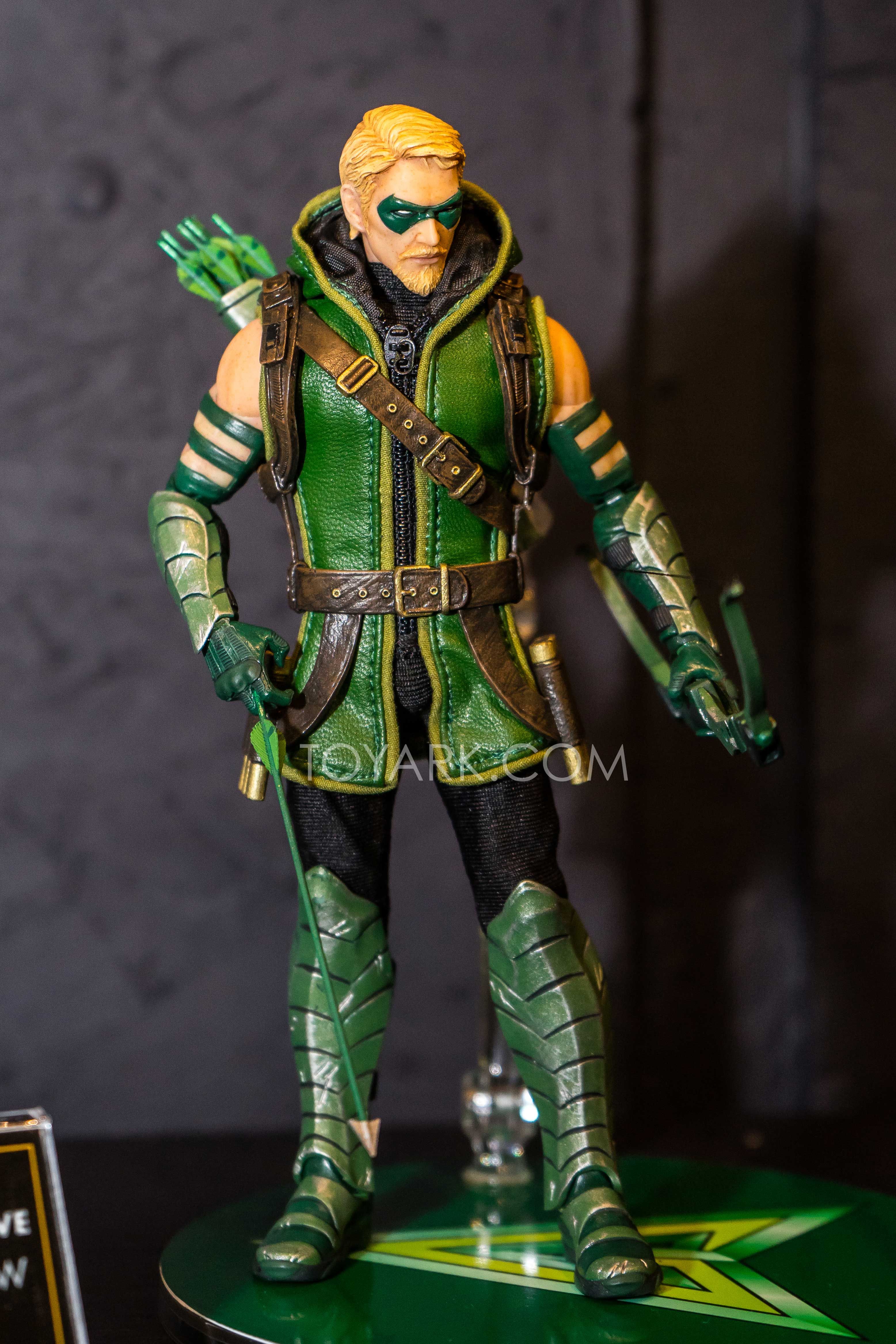 Mezco's Green Arrow action figure will not fail your collection