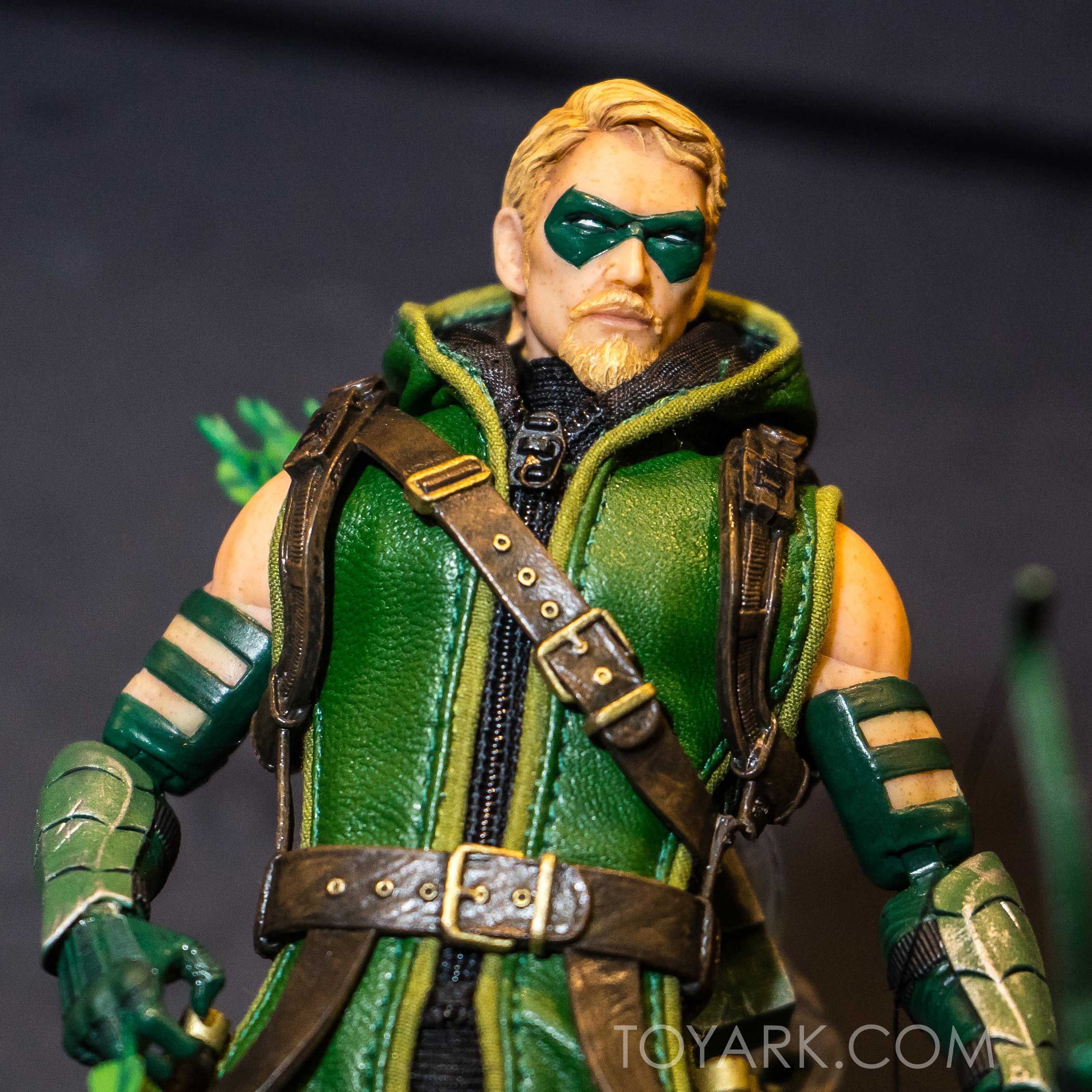 Mezco buy one 12 Green Arrow