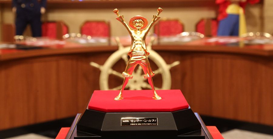 Would you pay $189,000 for this gold 'One Piece' statue?