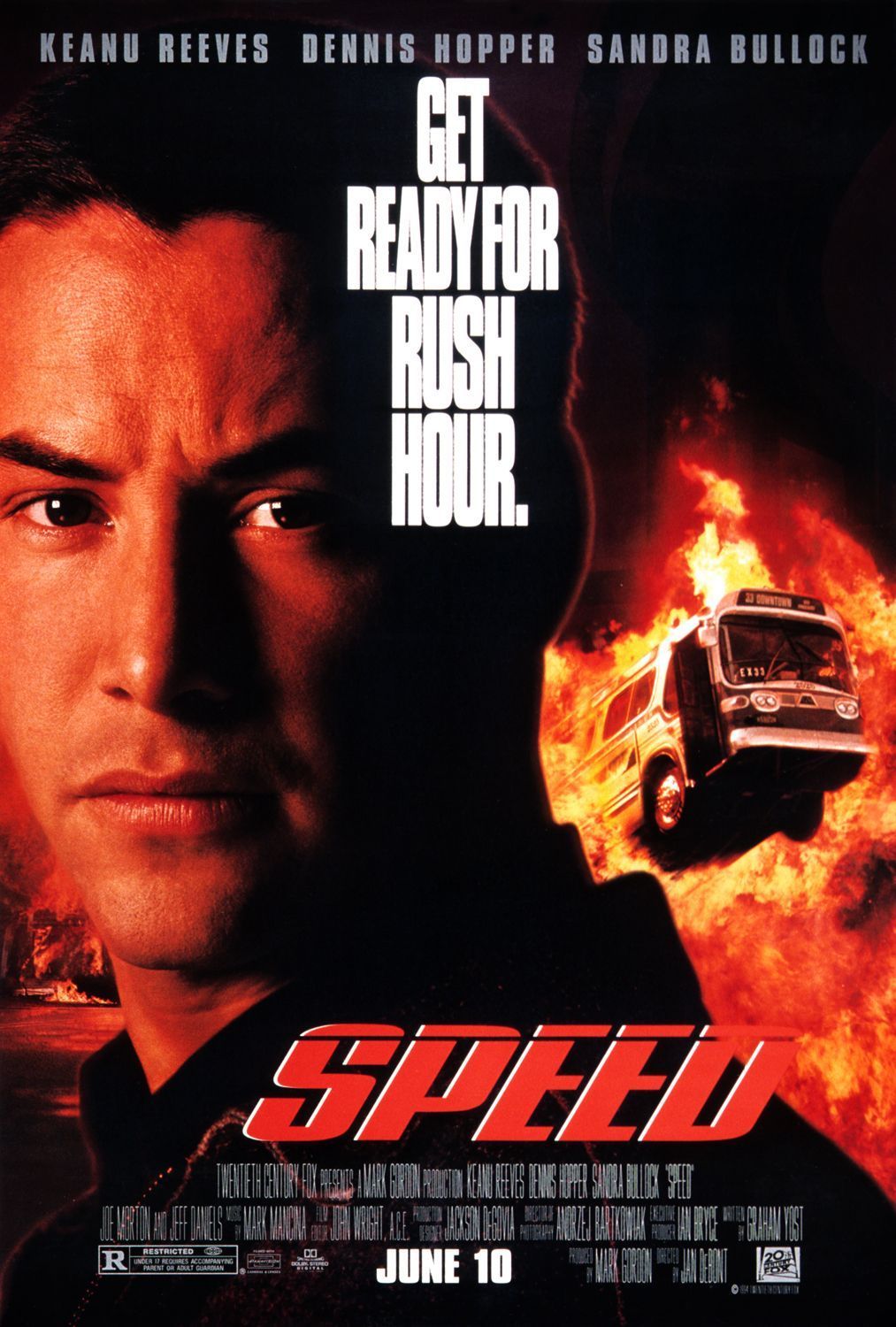 Un primer plano muestra a Keanu Reeves junto a un autobús en llamas en el cartel de Speed.