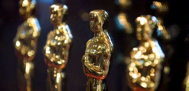10の理由映画バフがアノラをスキップすることで見逃しています