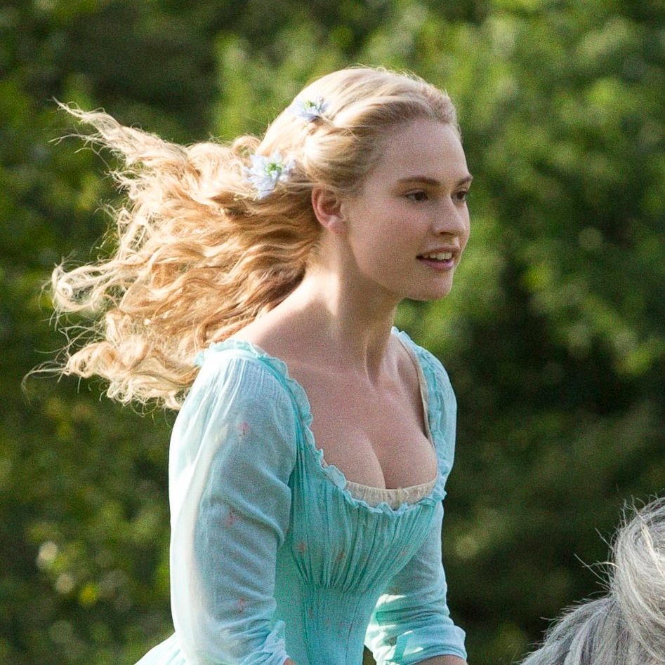First Look At Lily James In Disneys Cinderella 