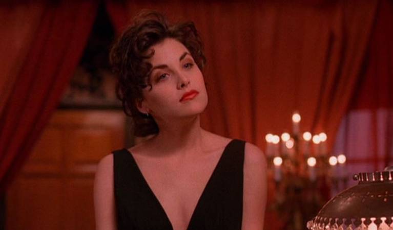 Sherilyn Fenn To Reprise Twin Peaks Role In Revival Series Sherilyn Fenn To Reprise Twin Peaks Role In Revival Series