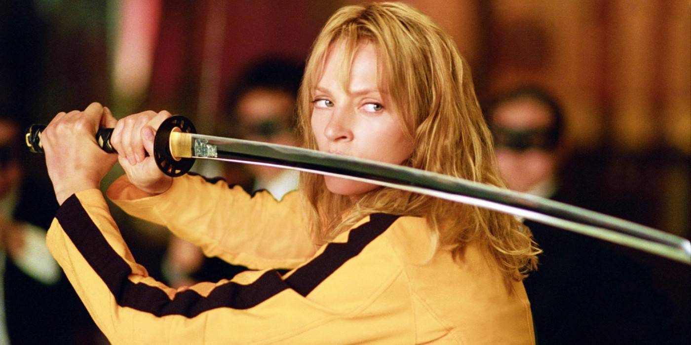 5. Pengantin Wanita Mempelai Wanita Kill Bill sangat bertekad untuk membunuh Bill.  Quentin Tarantino dalam performa terbaiknya di Tarantino.  Pengantin kami, Beatrix, dapat menangani pukulan apa pun, yang ditunjukkan dalam bidikan pembuka film pertama ketika kami melihatnya tertembak di kepala dan masih hidup.  Terlebih lagi, pedangnya yang perkasa tidak pernah berhenti - tidak peduli seberapa berat lawannya (pun intended).